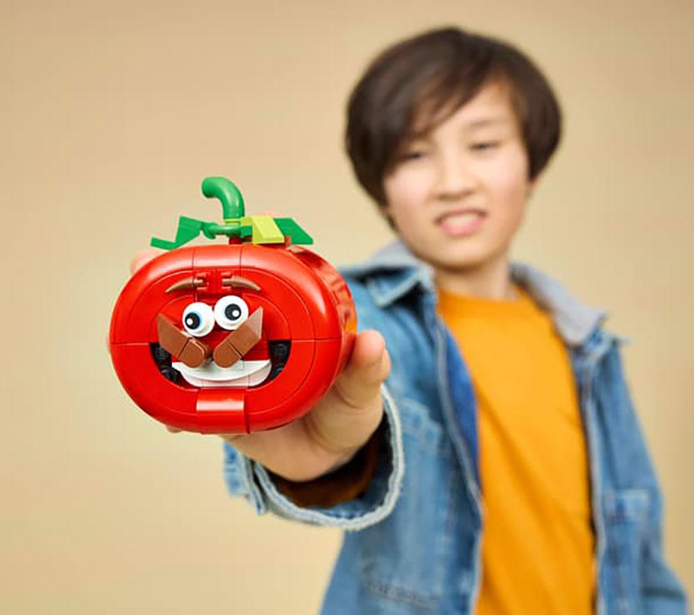 LEGO Fortnite 77079 Tomatohead Set image number 5 of 9