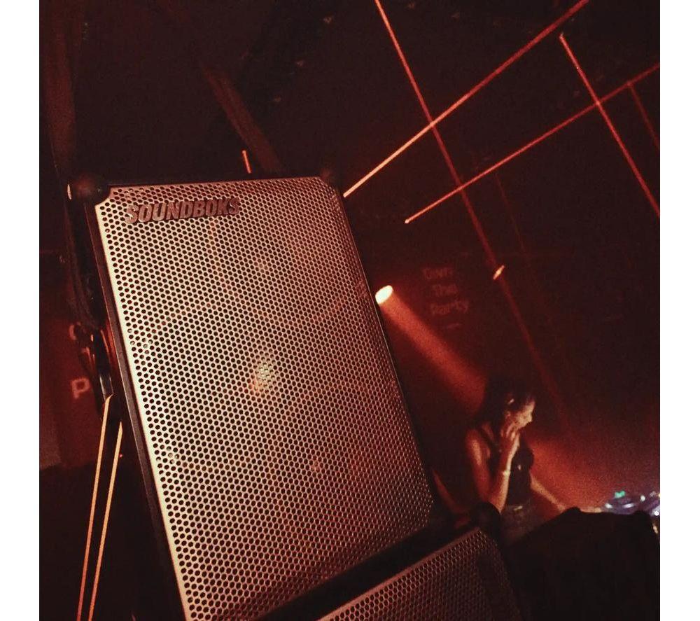 SOUNDBOKS 4 Bluetooth Megasound Party Speaker - Black & Grey image number 5 of 6