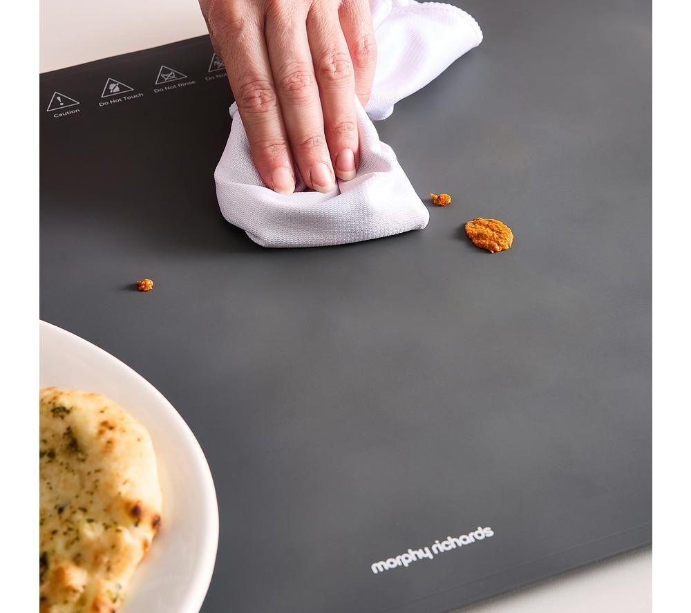 MORPHY RICHARDS QuickHeat Rollable Food Warming Tray - Black image number 4 of 7