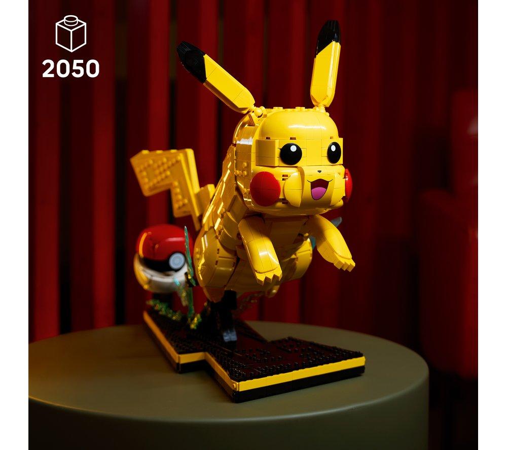 LEGO Pokemon 72152 Pikachu & Poke Ball Set for Adults image number 3 of 9