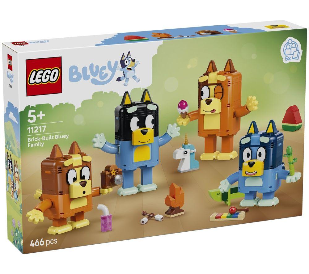 LEGO 11217 Brick-Built Bluey Family Set image number 3 of 5