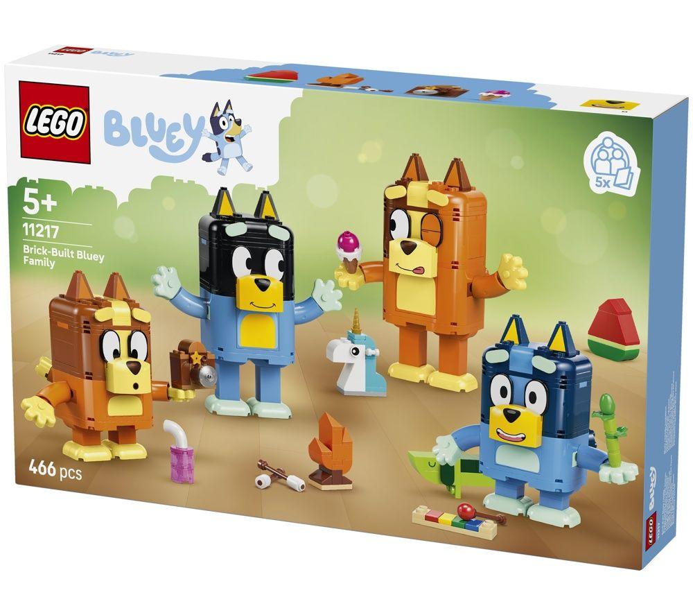LEGO 11217 Brick-Built Bluey Family Set image number 4 of 5