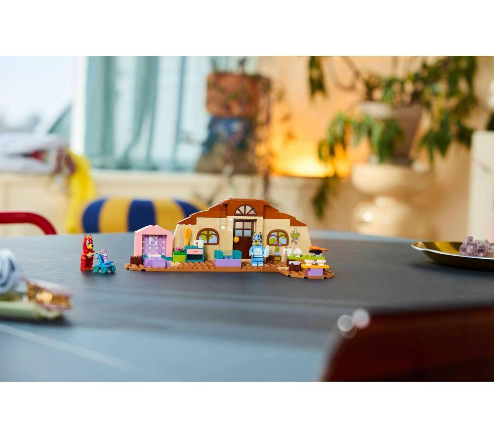 LEGO 11221 School with Rusty and Bluey Set image number 6 of 9