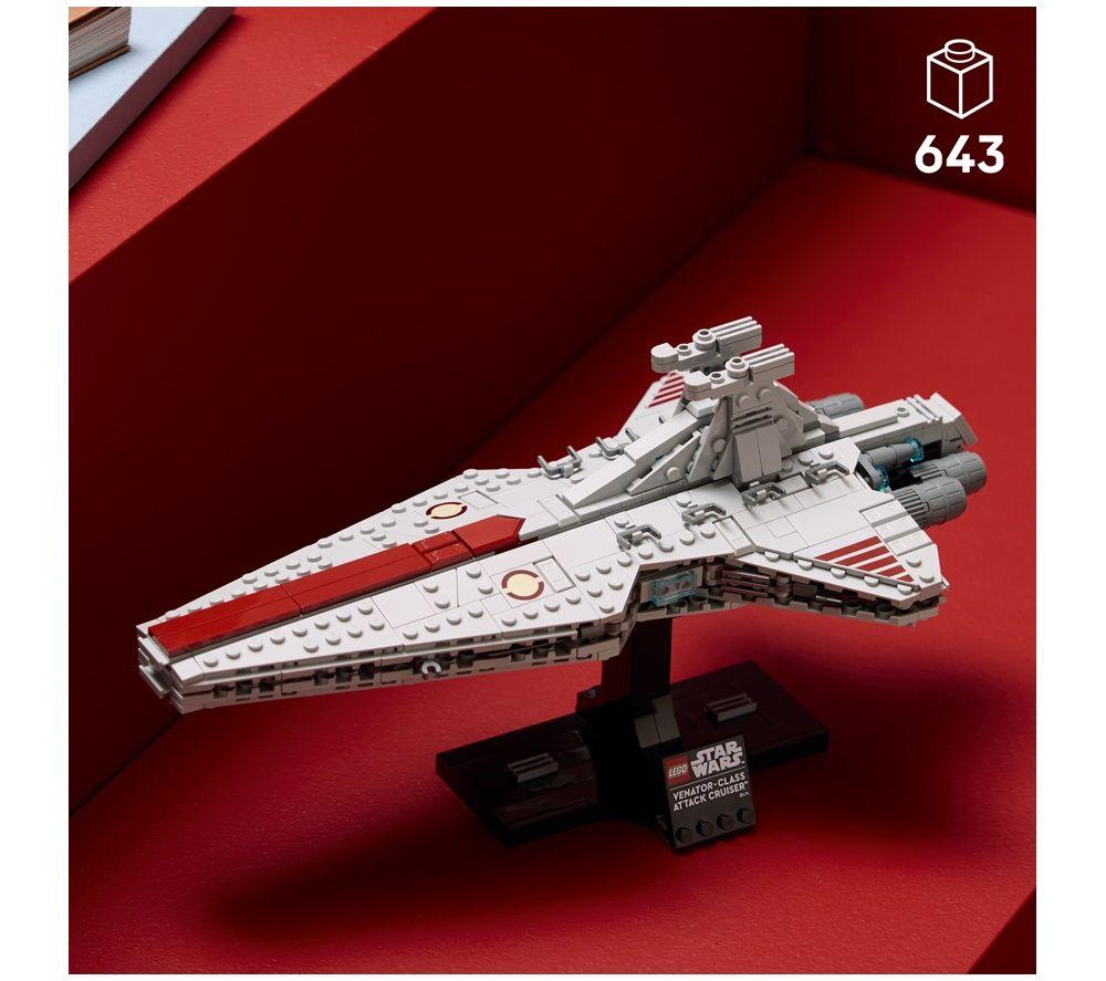 LEGO Star Wars 75441 Venator-Class Attack Cruiser Set for Adults image number 4 of 4