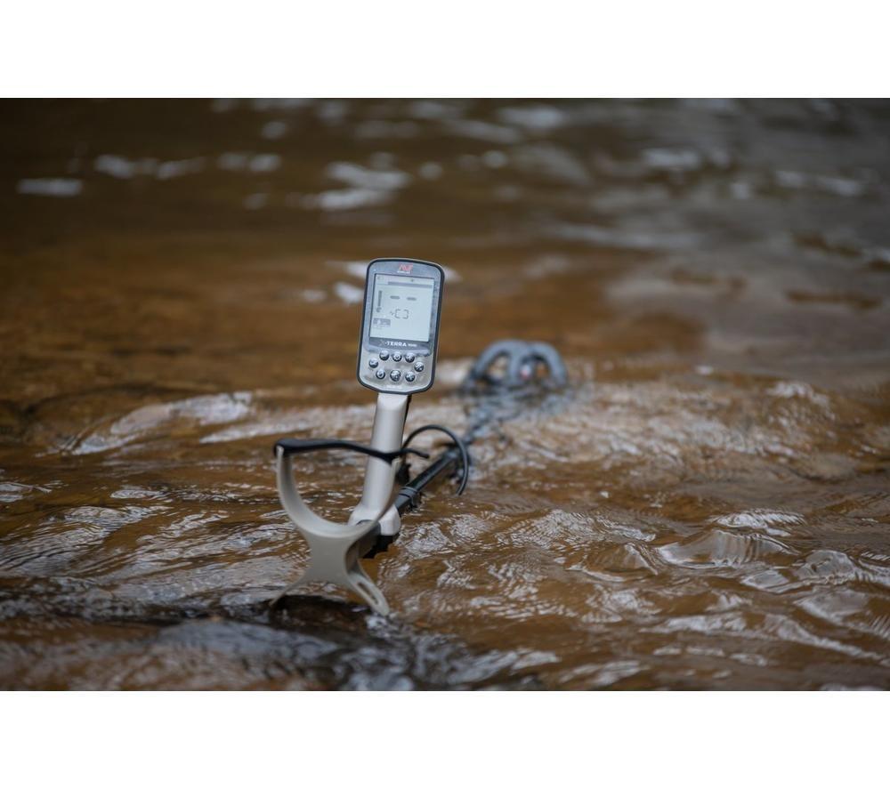 MINELAB X-Terra Elite Metal Detector image number 5 of 6