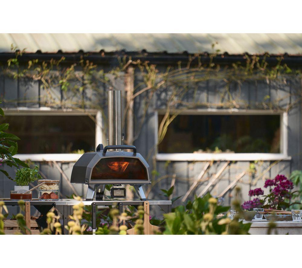 OONI Karu 2 Pro Multi-Fuel Pizza Oven - Black & Silver image number 15 of 18