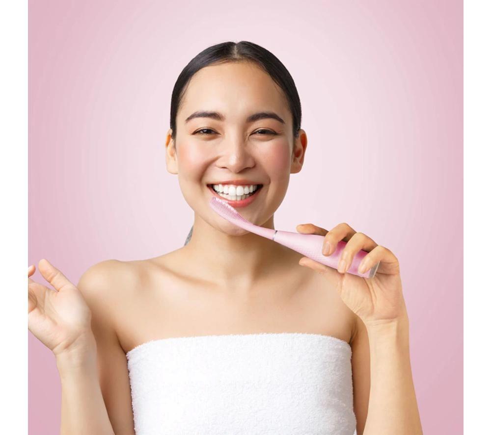 FOREO ISSA 4 Electric Toothbrush - Pearl Pink image number 4 of 4