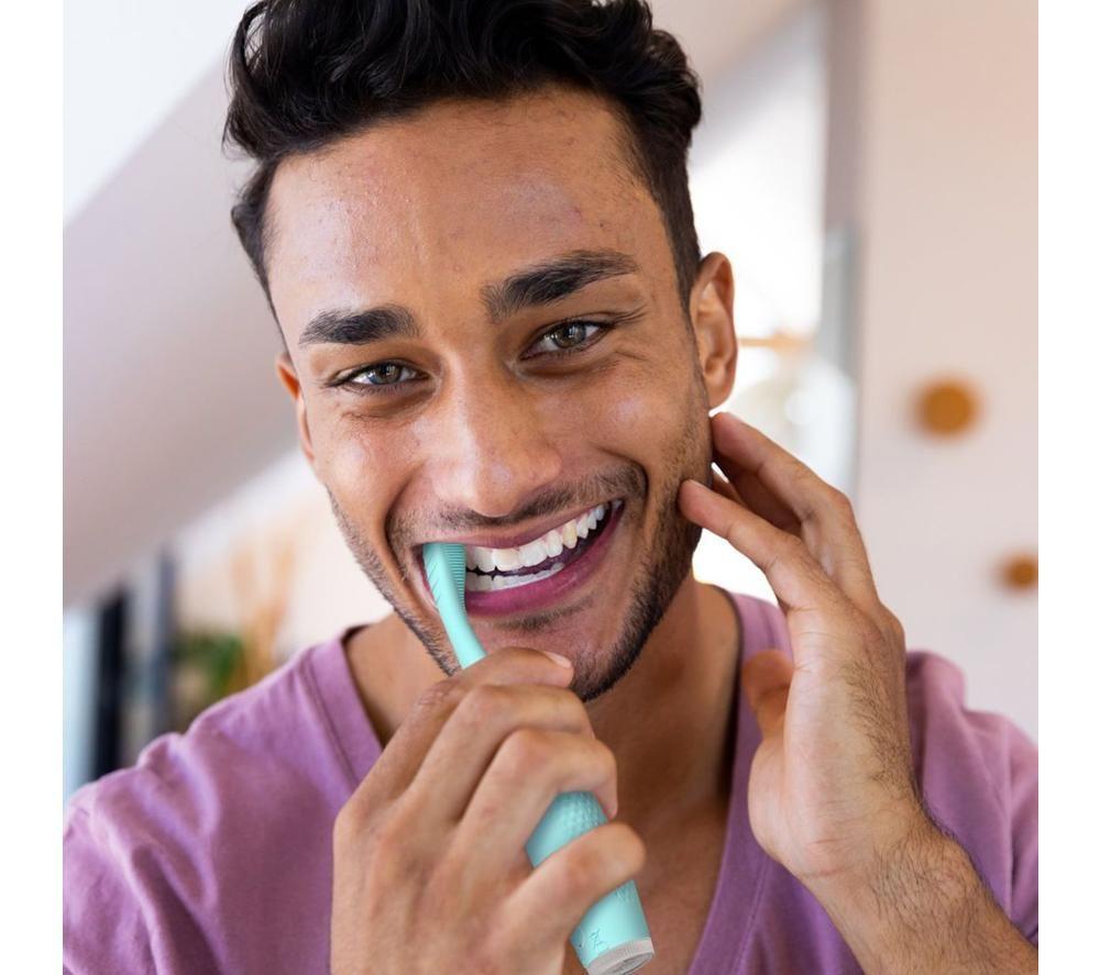 FOREO ISSA 4 Electric Toothbrush - Arctic Blue image number 4 of 4
