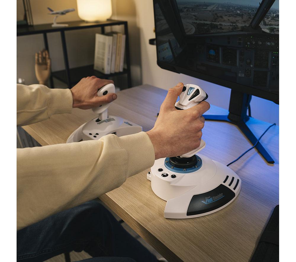 THRUSTMASTER T.Flight Hotas 5 Microsoft Flight Simulator Edition Joystick & Throttle - White image number 10 of 10
