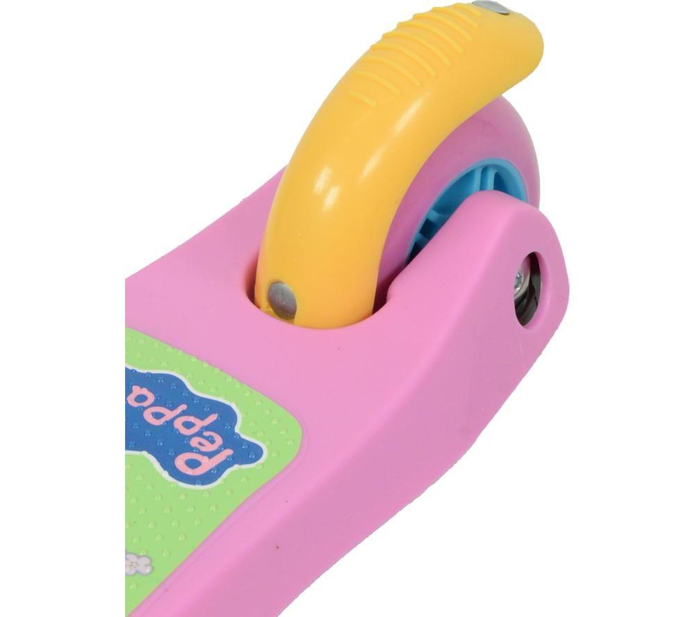 PEPPA PIG Tilt n Glow Kick Scooter - Green image number 4 of 5
