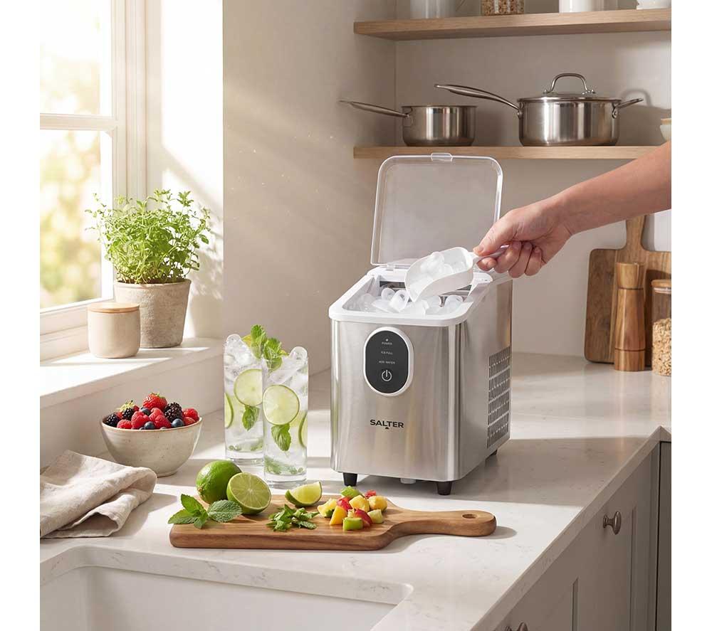 SALTER EK6760 Electric Ice Cube Maker - Stainless Steel image number 2 of 5
