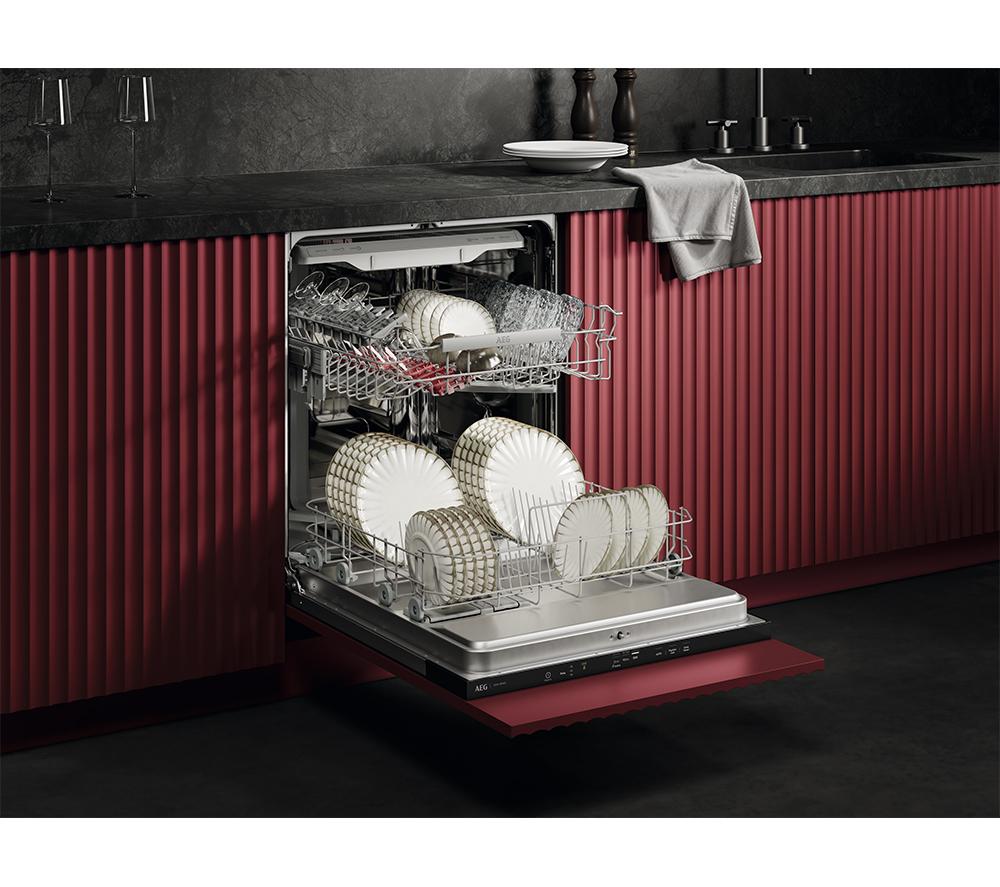 AEG 5000 Series Airdry GI5200C2SN Full-size Fully Integrated Dishwasher image number 2 of 8