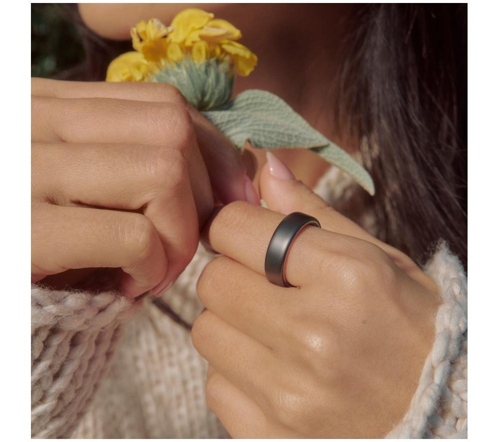 OURA Ring 5 &ndash; Stealth, Size 10 image number 6 of 9