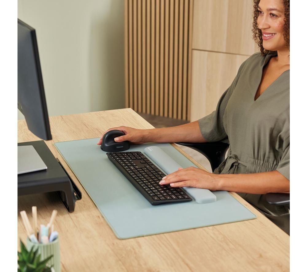 BREYTA Vertical Ergonomic Optical Mouse - Black image number 2 of 7