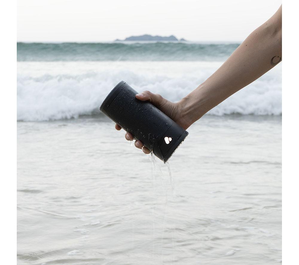POCA AUDIO PINE Beat Portable Bluetooth Speaker Beach Bum Set - Black image number 7 of 9