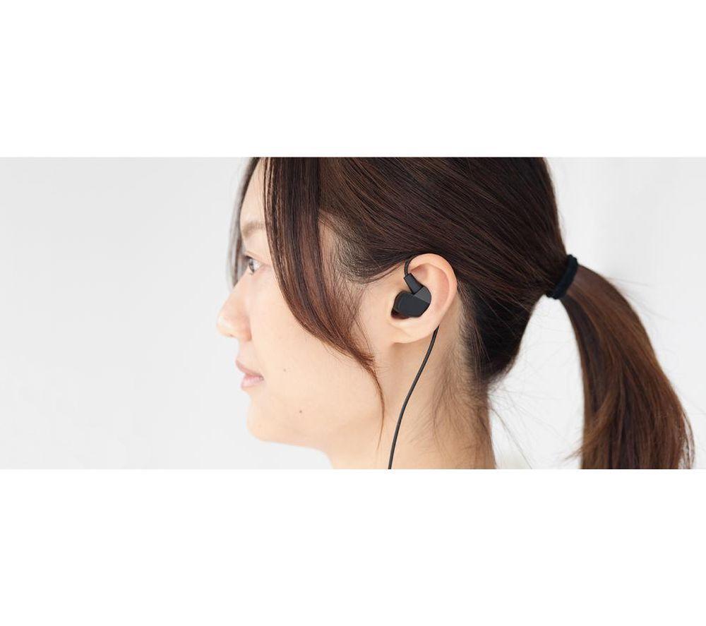 FINAL AUDIO VR3000 Recable Gaming Earphones - Black image number 7 of 9