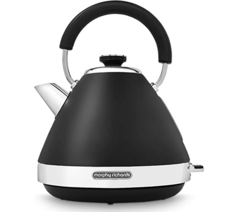 MORPHY RICHARDS Venture 100131 Traditional Kettle - Black