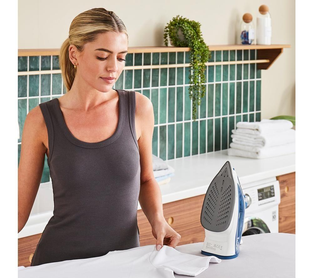 MORPHY RICHARDS Light Glide 100 Steam Iron - Blue image number 2 of 10