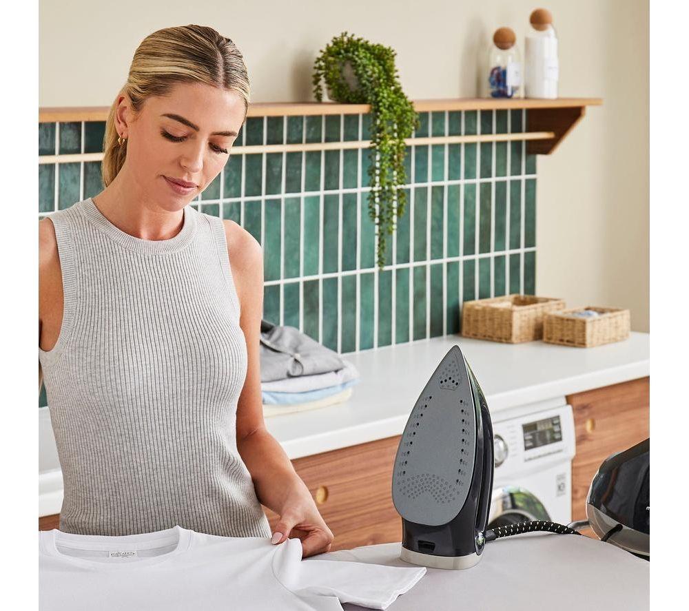 MORPHY RICHARDS EasySteam+ Steam Generator Iron - Black image number 7 of 13