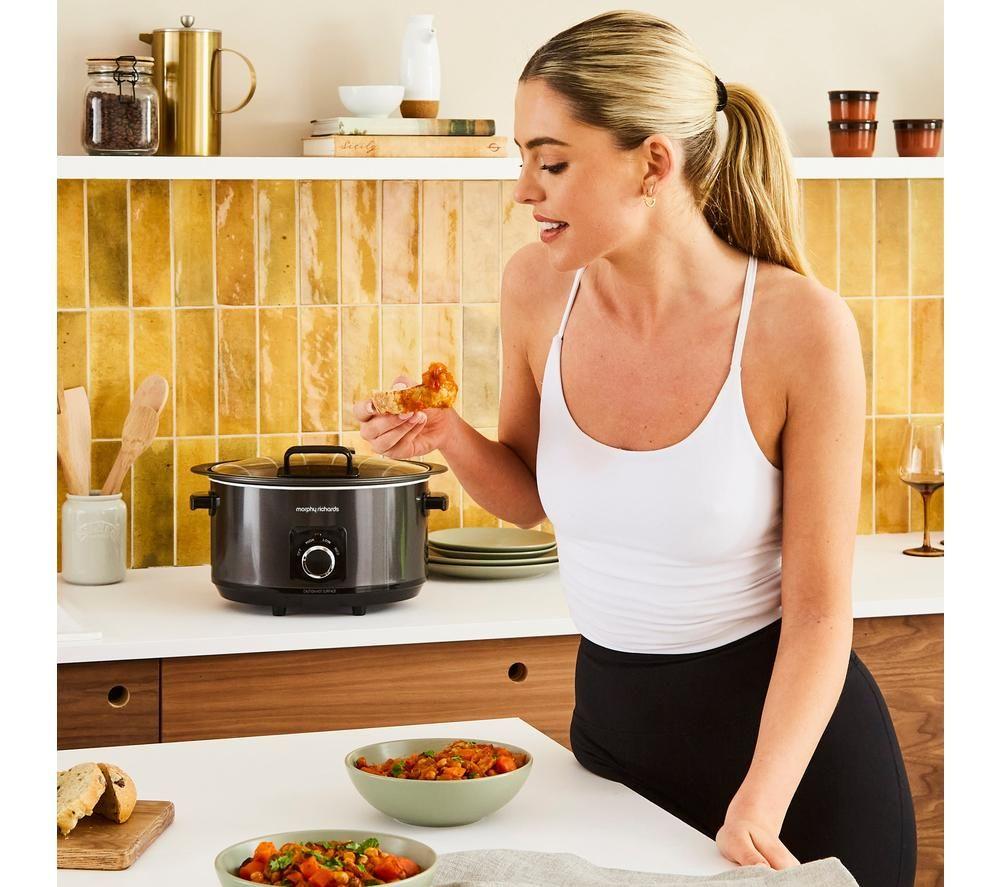 MORPHY RICHARDS 461022 Sear and Stew Slow Cooker - Grey image number 2 of 9