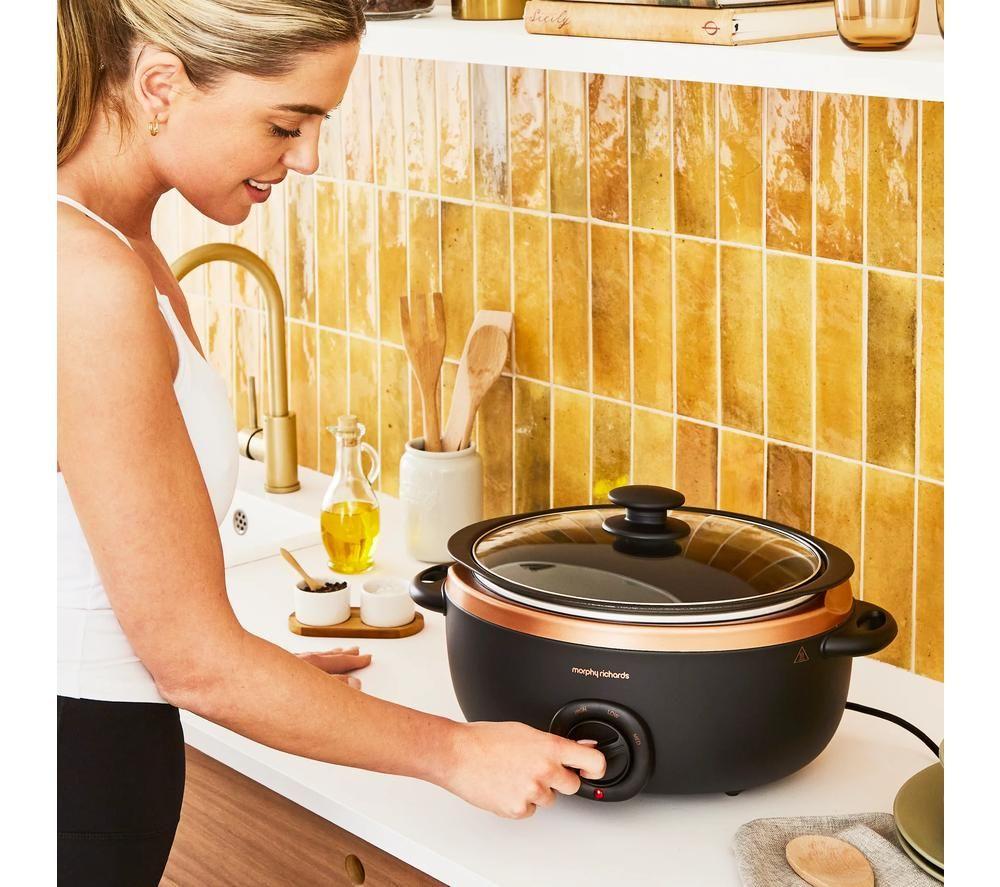 MORPHY RICHARDS 461016 Sear and Stew Slow Cooker - Rose Gold image number 8 of 11