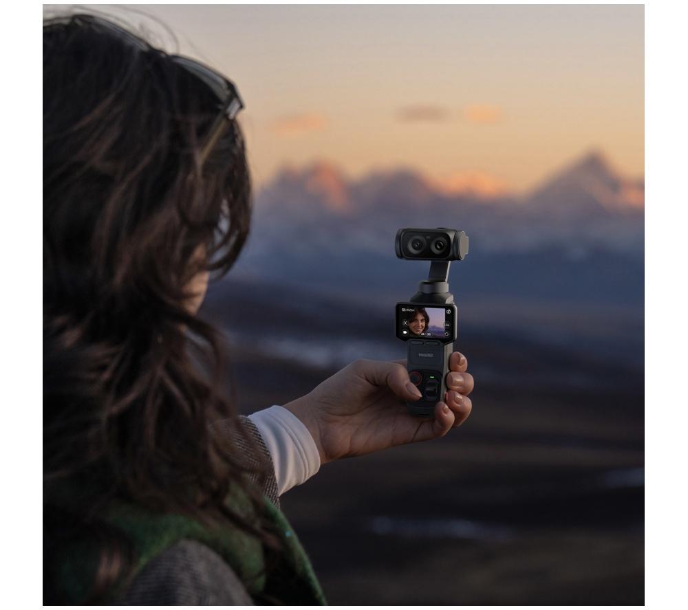 INSTA360 Luna Ultra Creator 8K Action Camera Bundle - Black image number 9 of 10