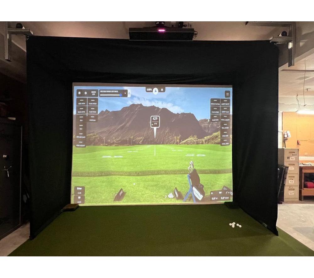 SPORTSCREEN Vanish 11 Gold Simulator Enclosure - 3.1 x 2.5 m image number 5 of 8