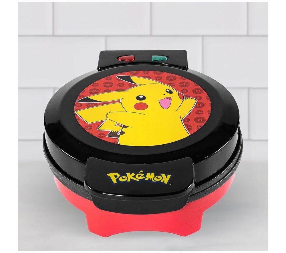 UNCANNY BRANDS Pok&eacute;mon Waffle Maker - Pikachu image number 3 of 5