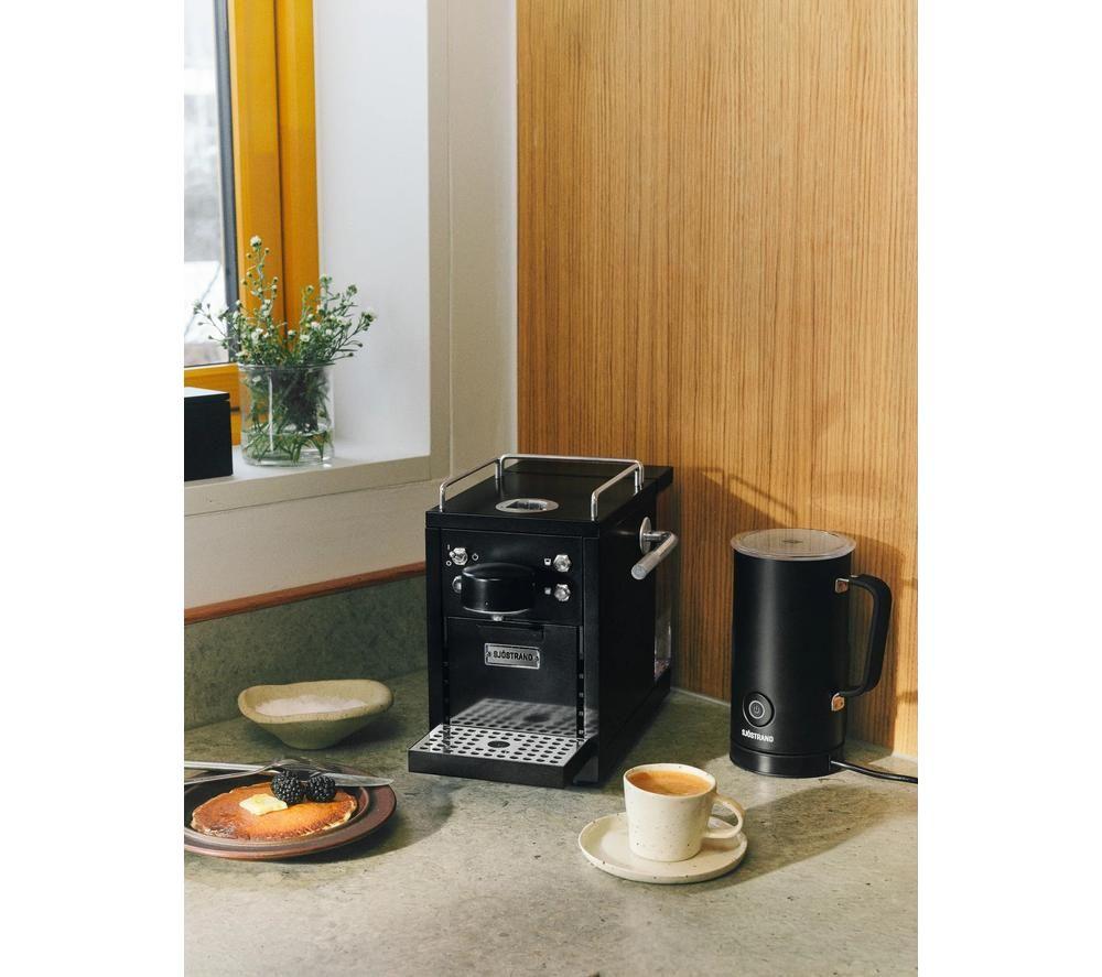 SJOSTRAND The Original 2.0 Pod Coffee Machine - Black image number 3 of 4