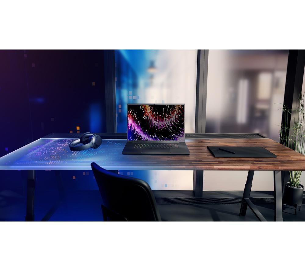 RAZER Blade 18" Gaming Laptop - Intel&reg; Core&trade; Ultra 9, RTX 5080, 1 TB SSD image number 11 of 14