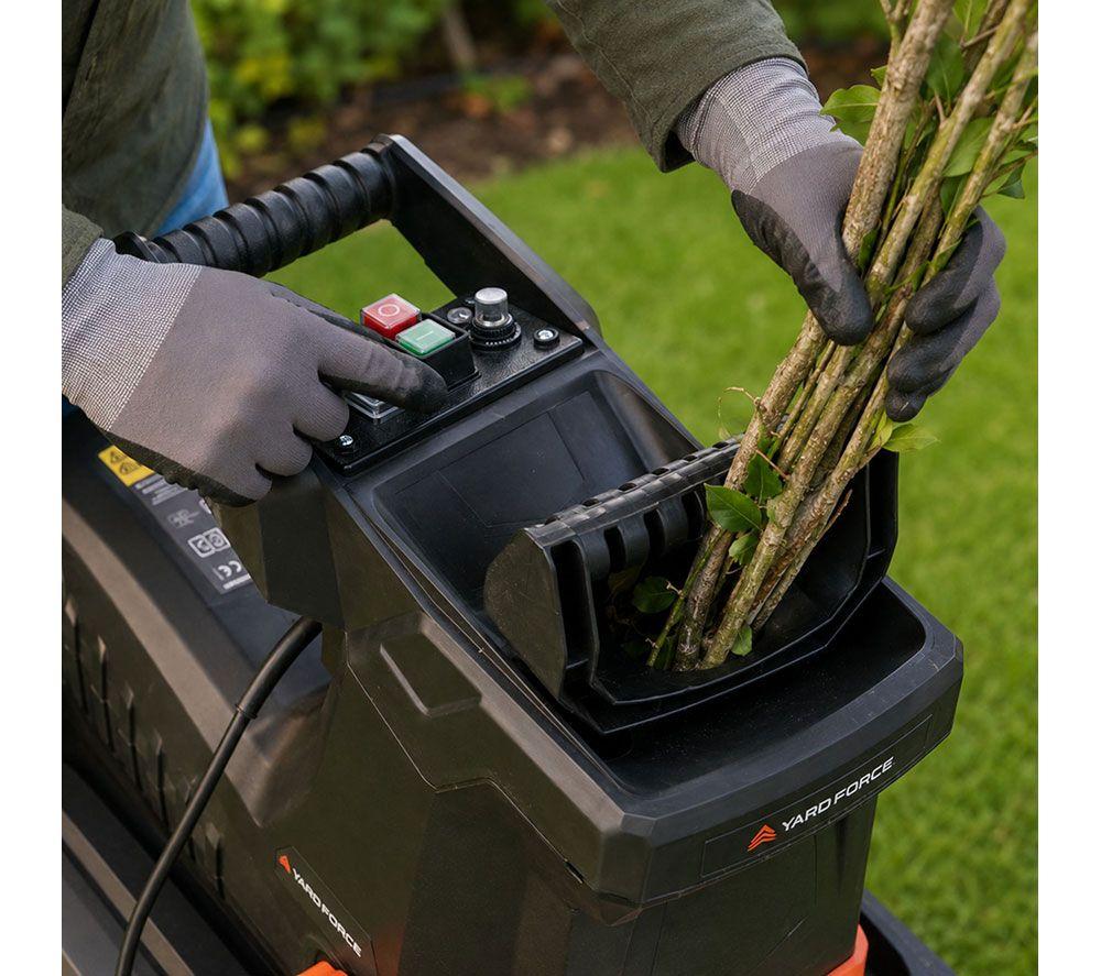 YARD FORCE ER U45-UK 2800 W Electric Garden Shredder - White & Black image number 9 of 12