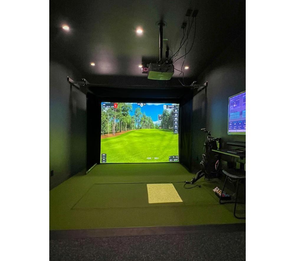 SPORTSCREEN Vanish 9 Retractable Golf Simulator Enclosure - 2.4 x 3.5 m image number 3 of 6
