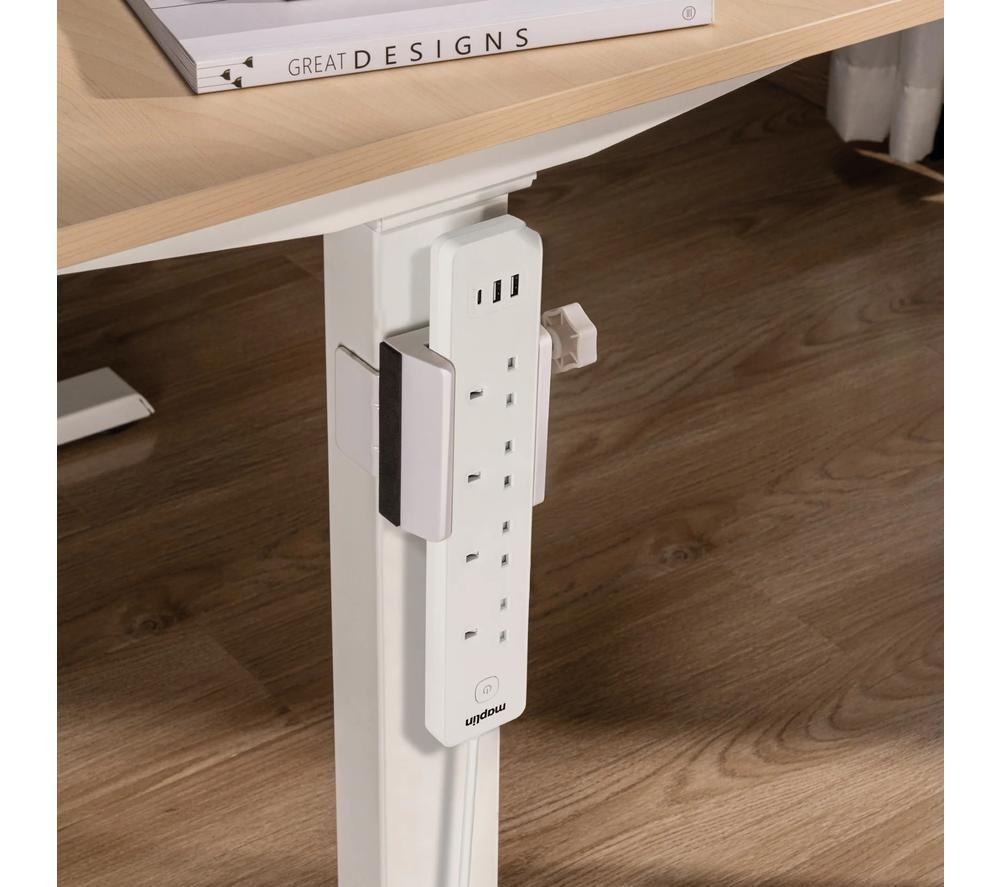 MAPLIN 558PAM Surge Protected 4-Socket Extension Lead with USB - 1.8 m image number 2 of 4