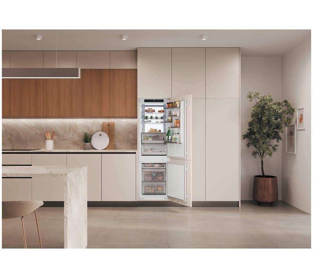 HAIER HBQ7518ATK Integrated Smart 70/30 Fridge Freezer - Sliding Hinge image number 7 of 7