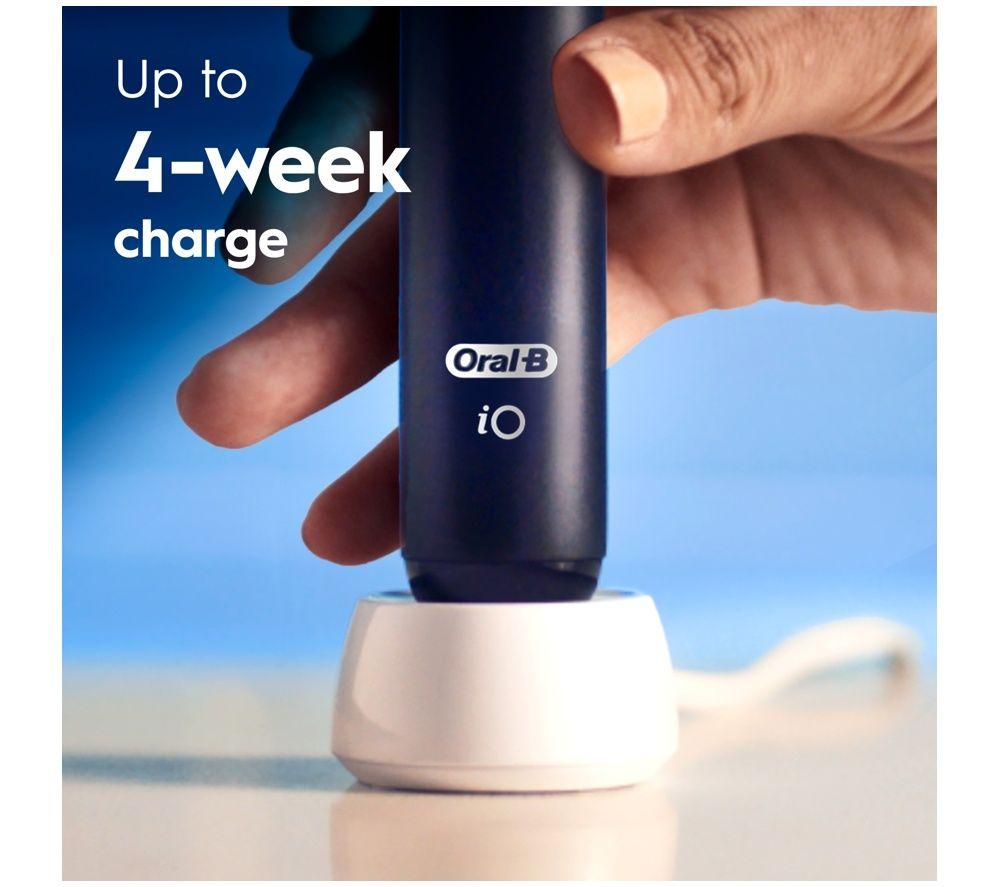 ORAL-B iO2 Electric Toothbrush Gift Pack - Black image number 8 of 8