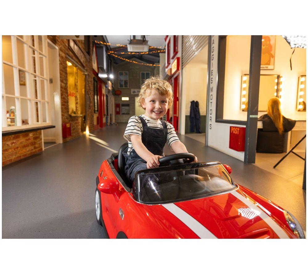 XOOTZ Mini Cooper Kids Electric Ride-On Car - Red image number 5 of 5