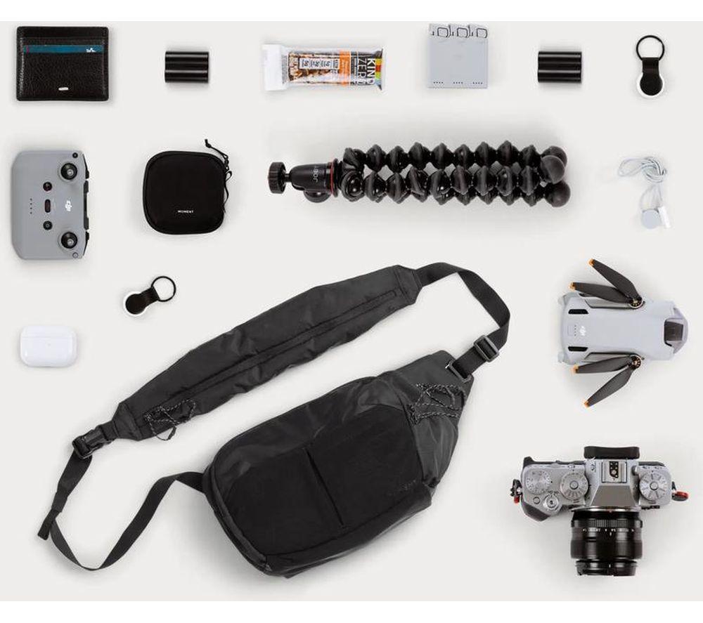MOMENT Balance Camera Sling Bag - 7 litres, Black image number 3 of 12