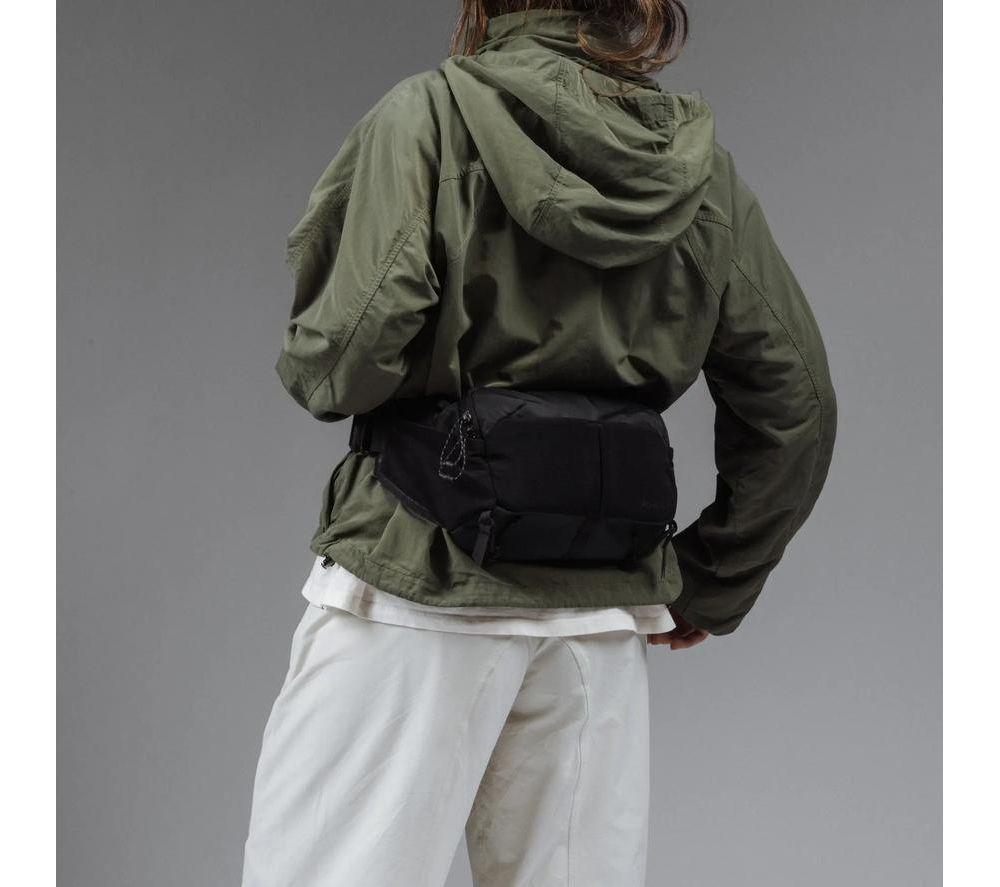 MOMENT Slate Camera Sling Bag - Black image number 11 of 11
