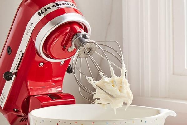 kitchenaid artisan stand mixer red