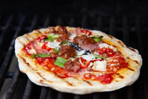 grilled pizza