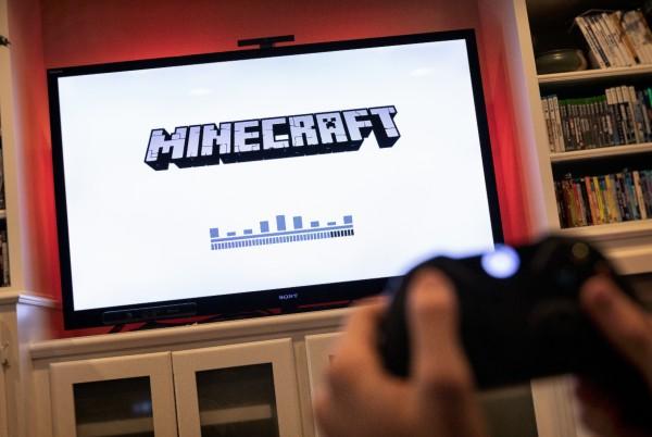 playing minecraft on xbox
