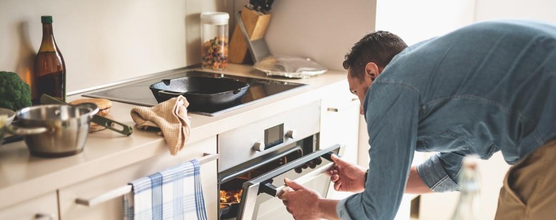 self cleaning ovens currys