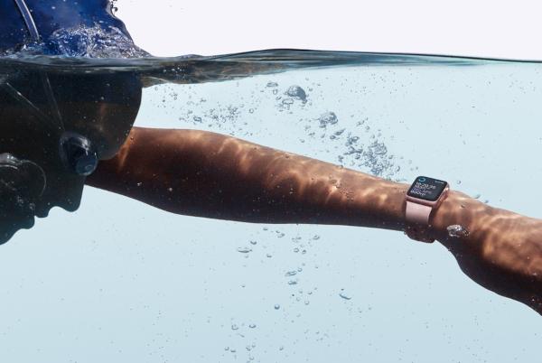 Apple watch that's waterproof hotsell