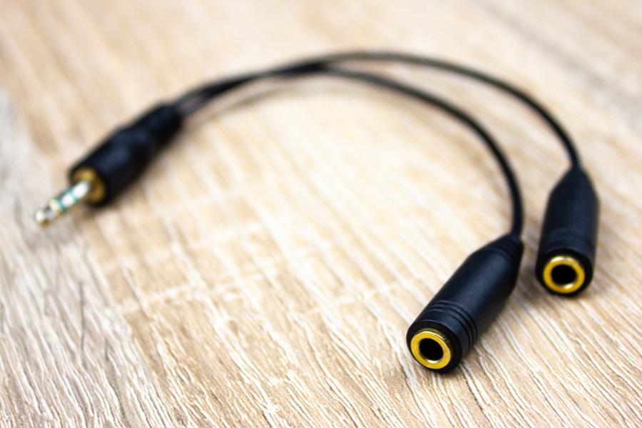 Audio splitters and cables