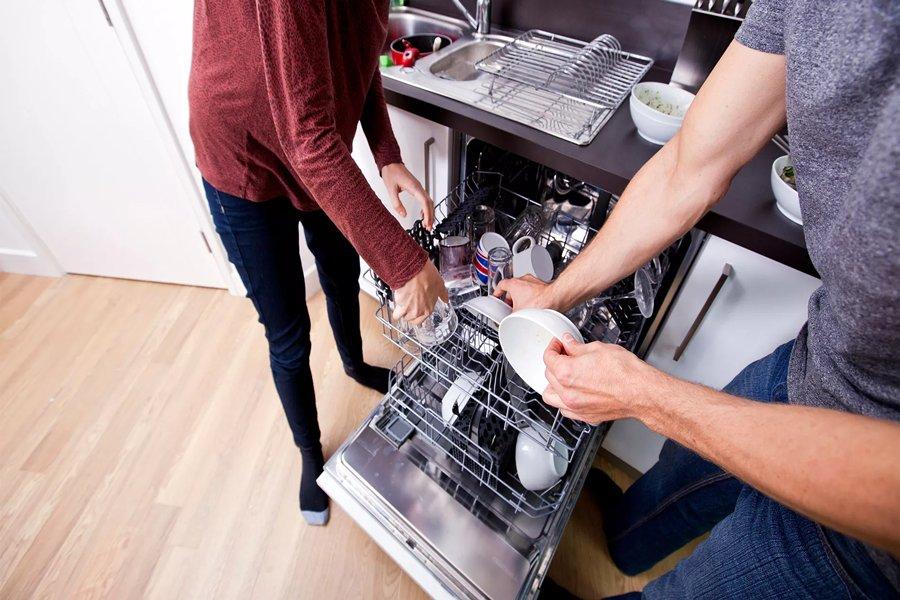 How to load a dishwasher