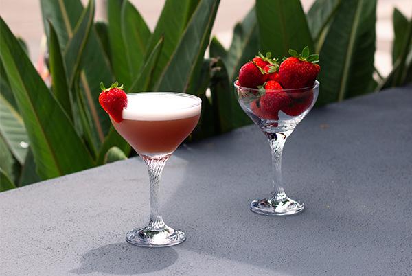 french martini cocktail with strawberries