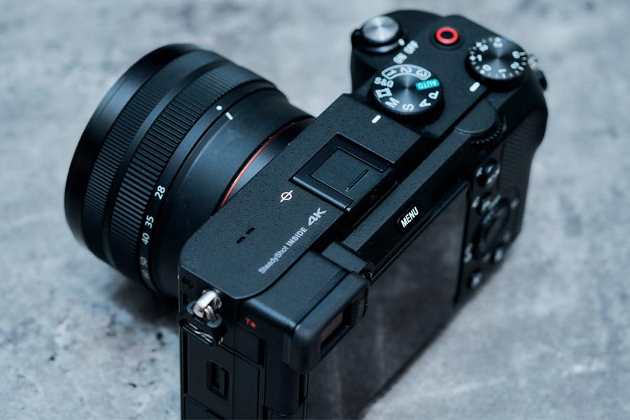 Mirrorless cameras