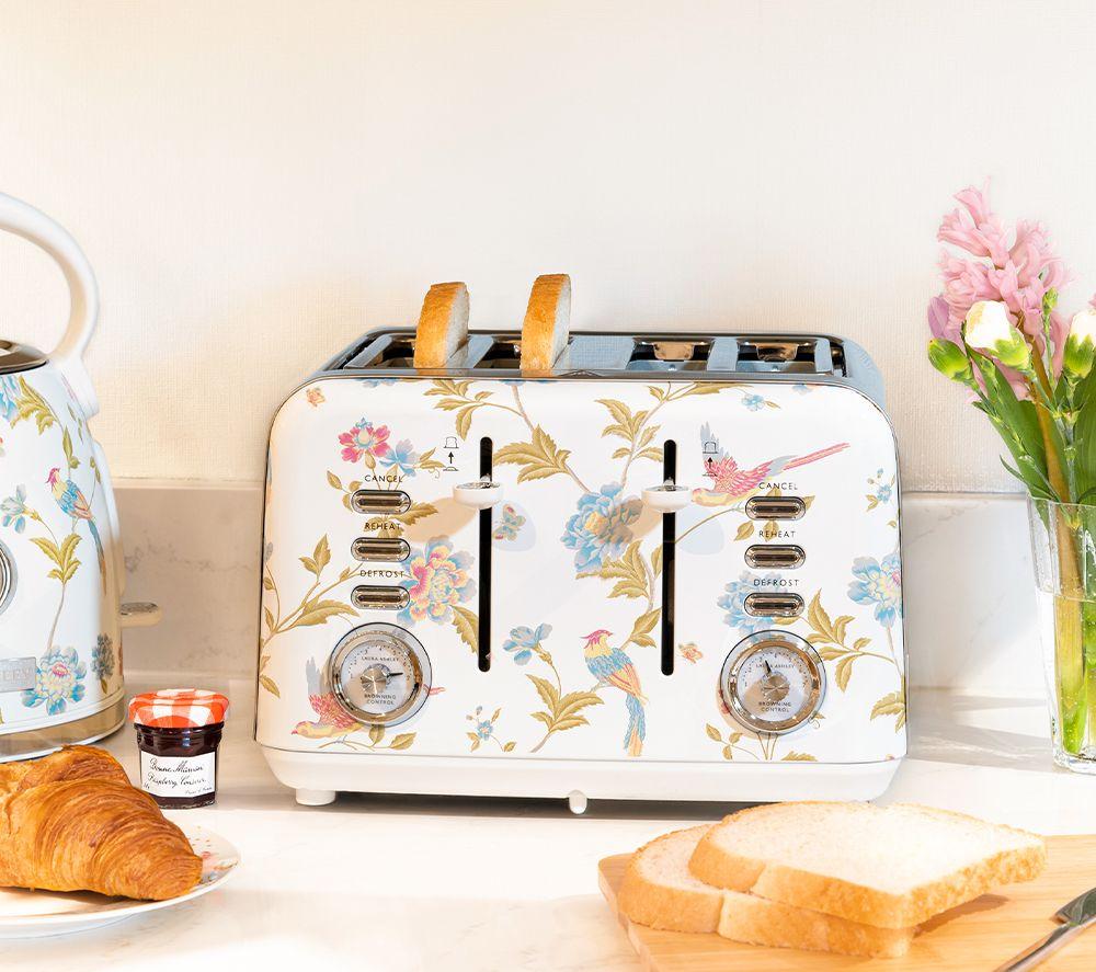 LAURA ASHLEY VQSBT583WSUK 4-Slice Toaster - Elveden White image number 8 of 14