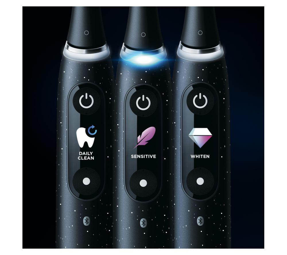 ORAL-B iO10 Electric Toothbrush + Charging Travel Case - Stardust White image number 7 of 21