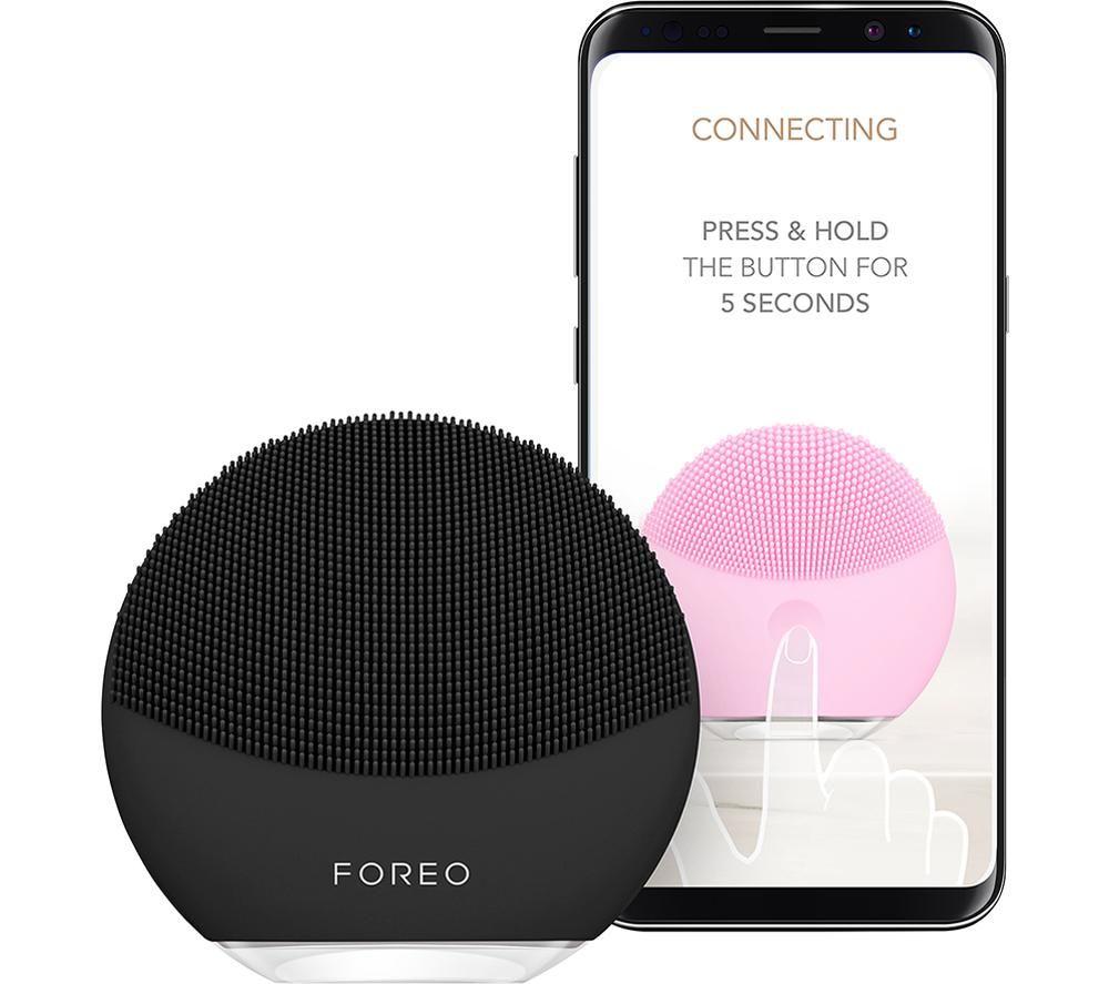 FOREO LUNA Mini 3 Facial Cleansing Brush - Midnight image number 4 of 5